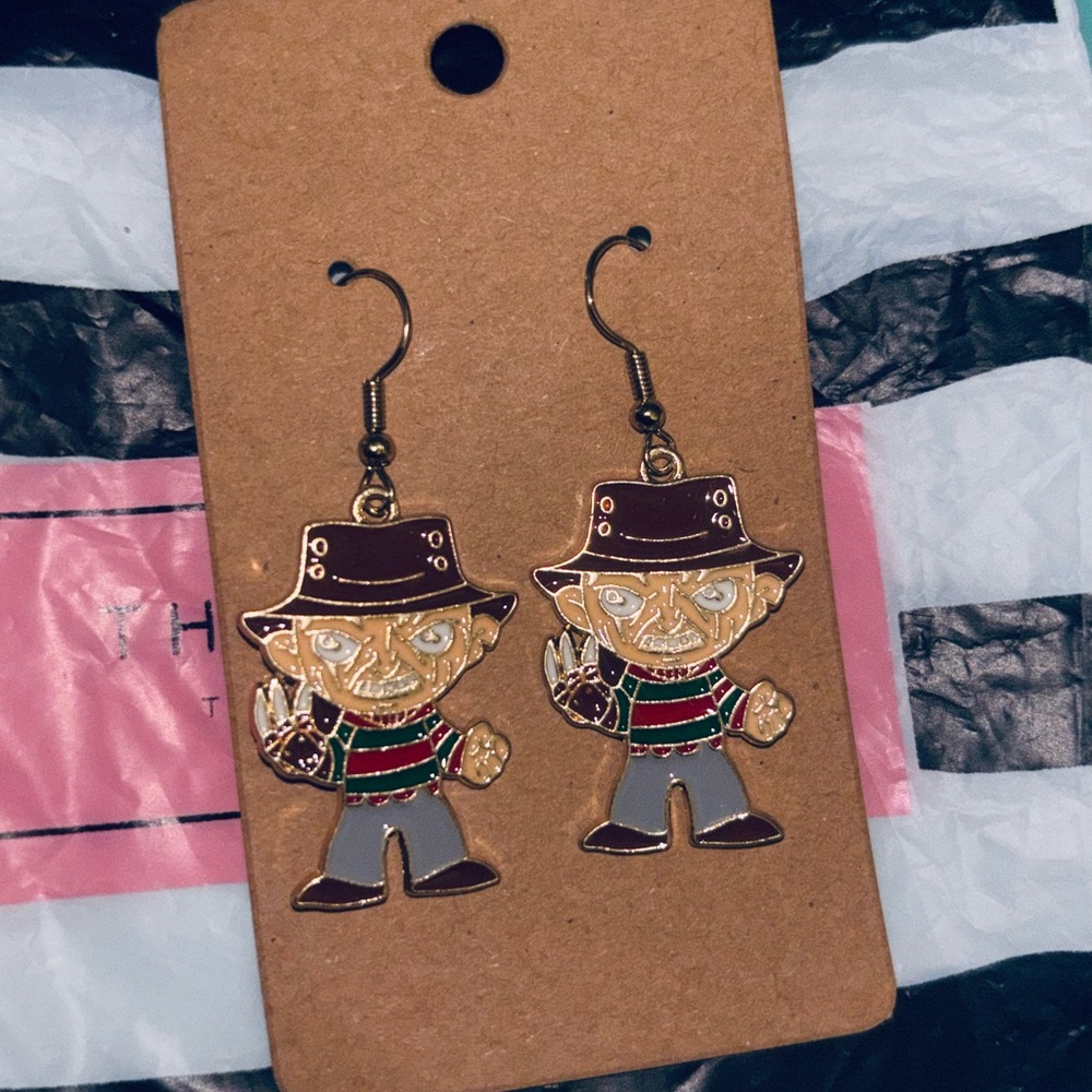 Horror icons earrings in a bundle